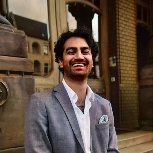 Akif Hazarvi